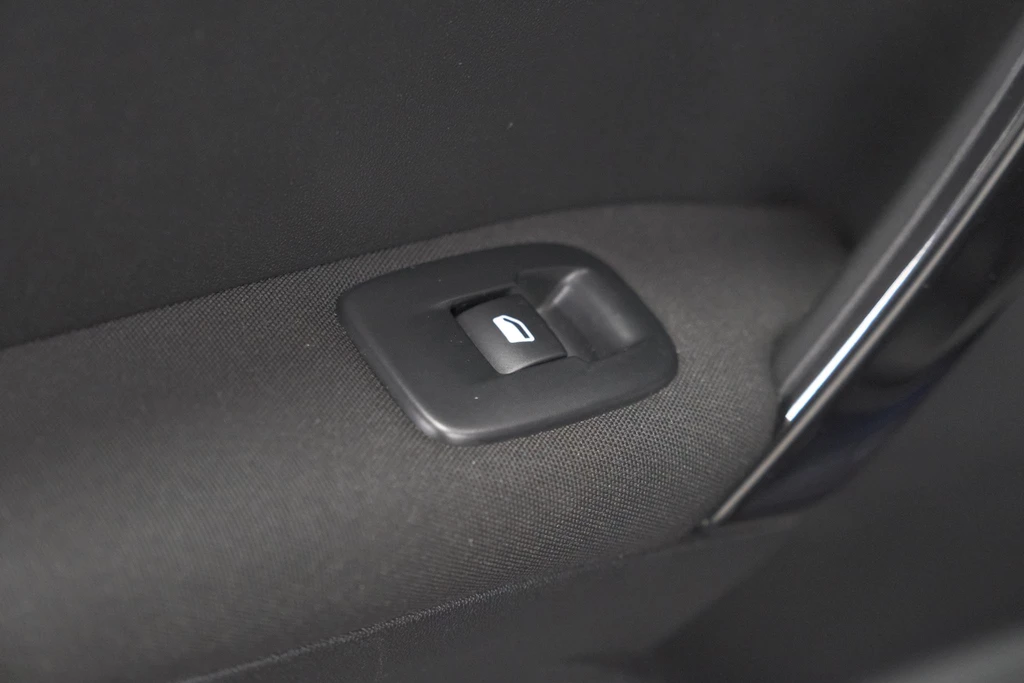 Peugeot 208 – foto 38