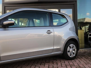 Volkswagen up! – thumbnail 3