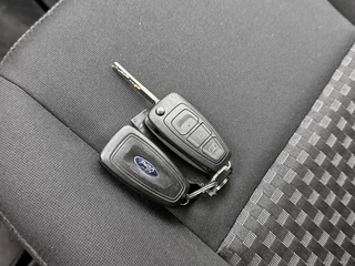 Ford Transit Custom – thumbnail 14