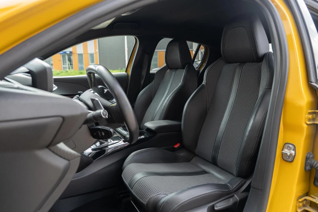Peugeot 208 – foto 14