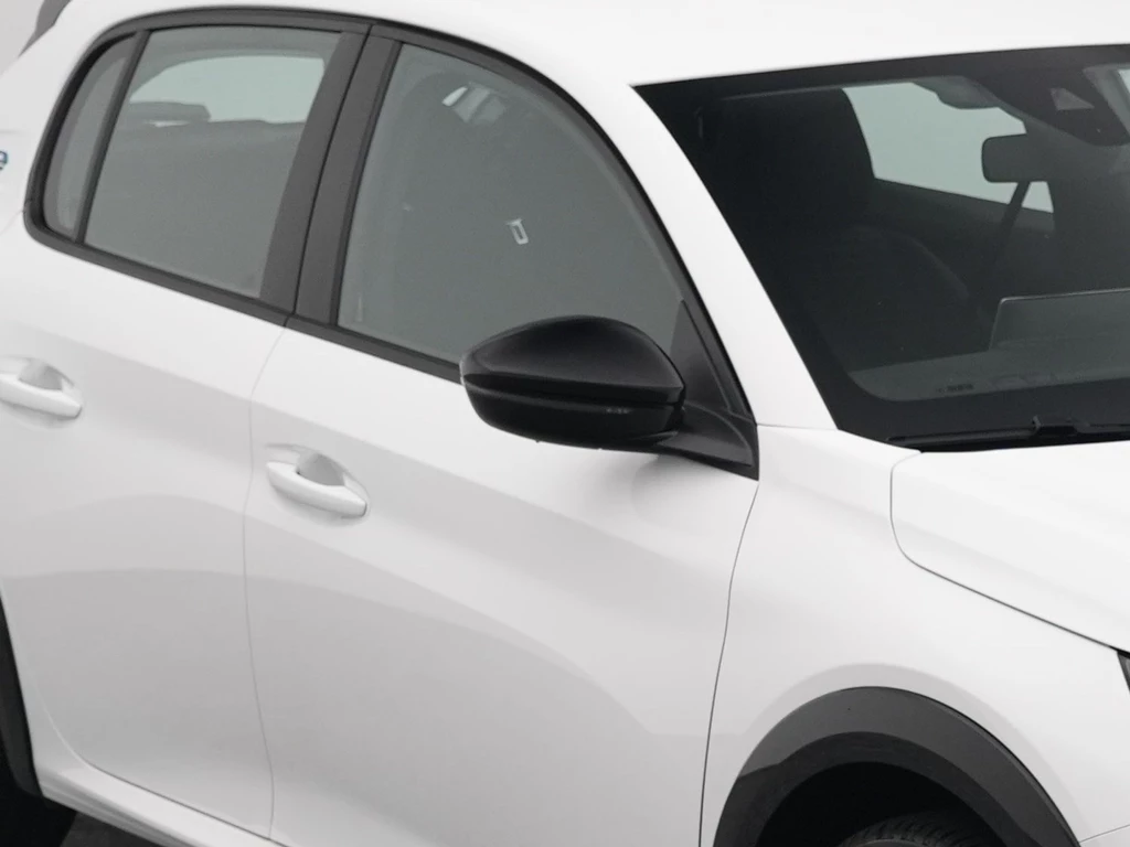 Peugeot e-208 – foto 32