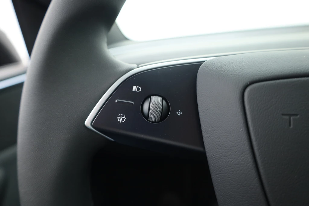 Tesla Model Y – foto 14