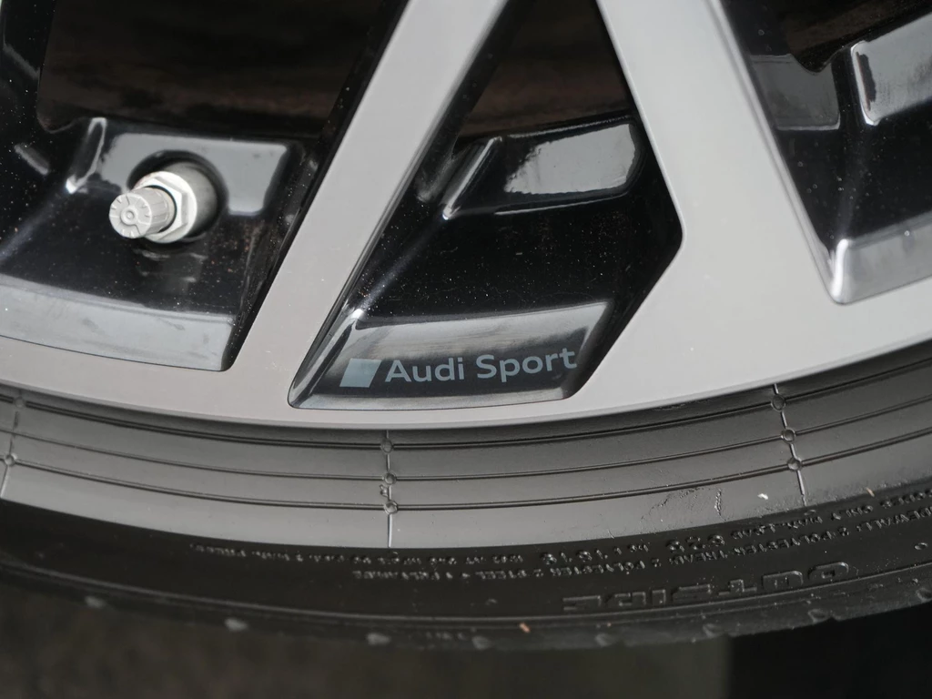 Audi S8 – foto 64