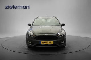 Ford Focus – thumbnail 11