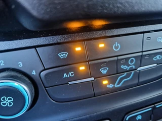 Ford Transit Connect – thumbnail 9