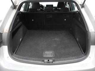 Toyota Corolla Touring Sports – thumbnail 34