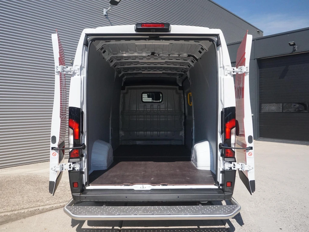 Opel Movano-e – foto 7