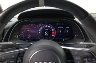 Audi R8 – thumbnail 23