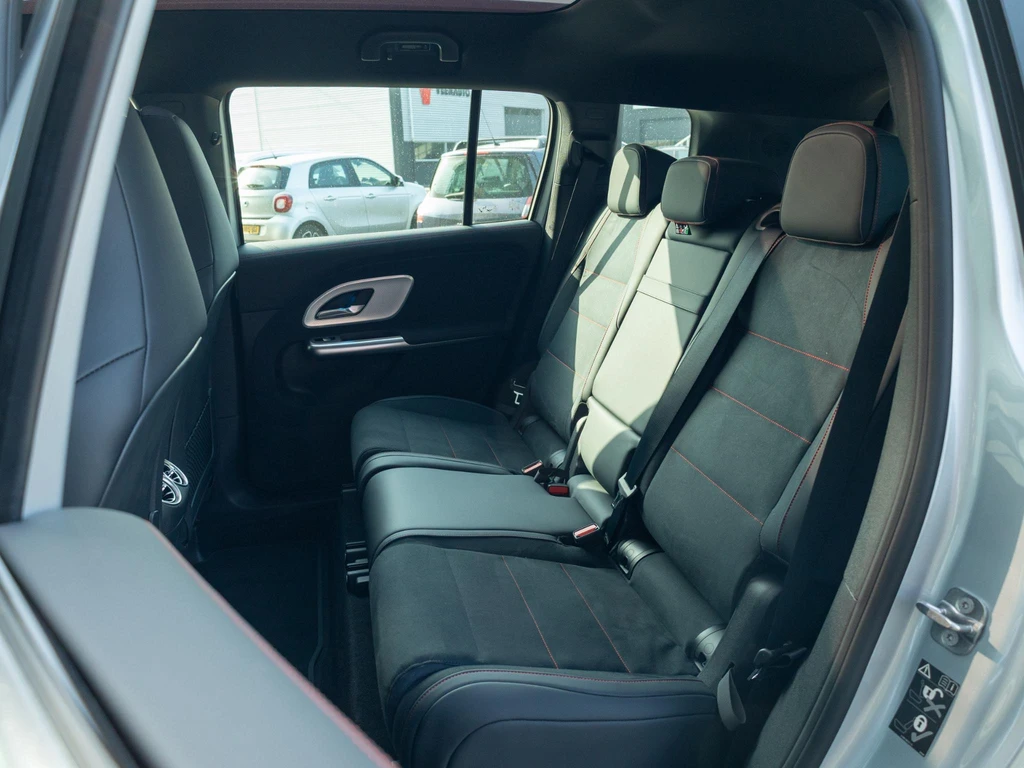 Mercedes-Benz GLB – foto 11
