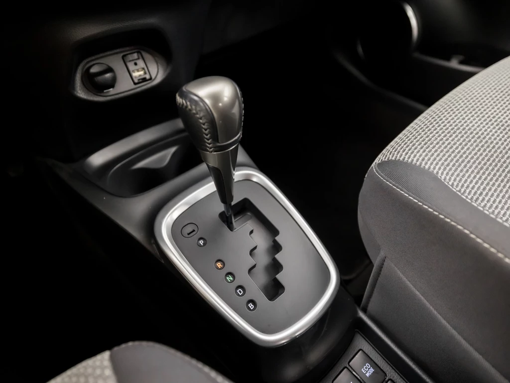 Toyota Yaris – foto 12