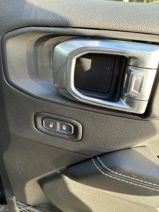 Jeep Wrangler – thumbnail 31