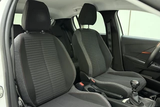 Peugeot 208 – thumbnail 10