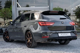 SEAT Leon – thumbnail 3