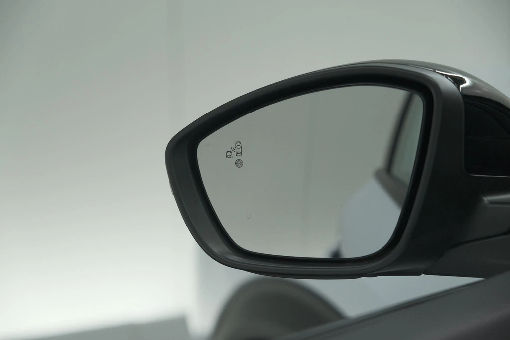 Peugeot e-2008 – foto 33