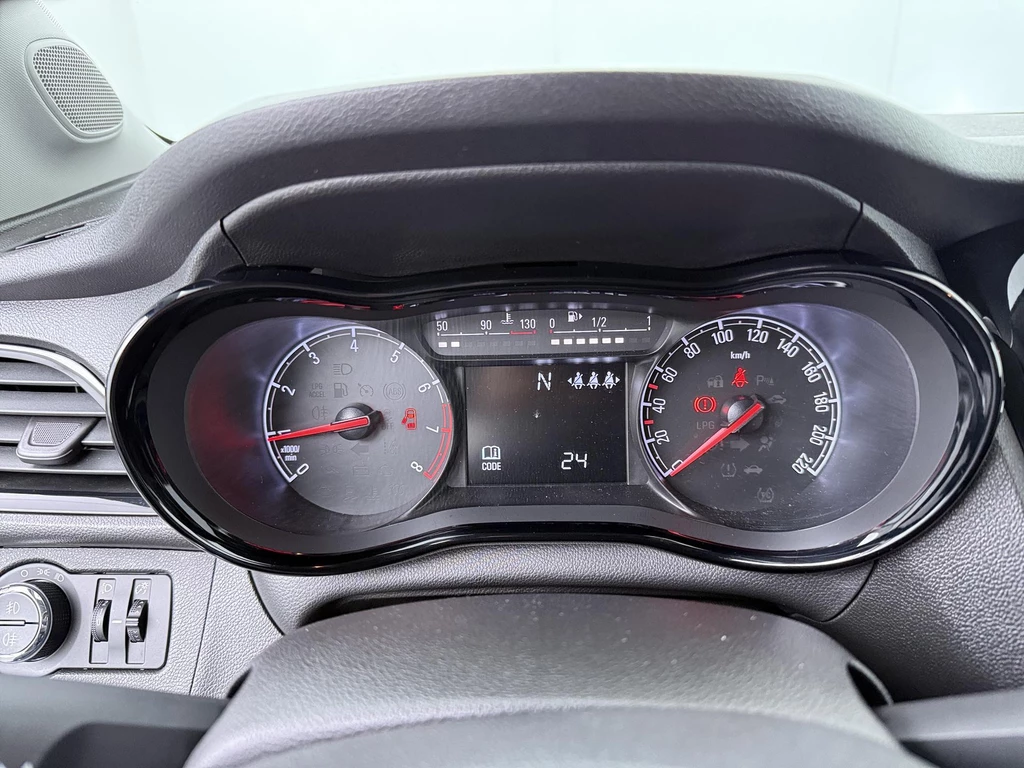 Opel KARL – foto 16