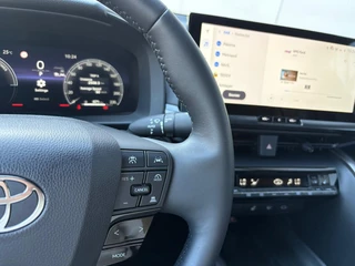 Toyota C-HR – thumbnail 16