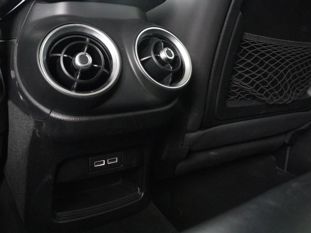 Alfa Romeo Stelvio – foto 32