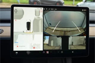 Tesla Model Y – thumbnail 25