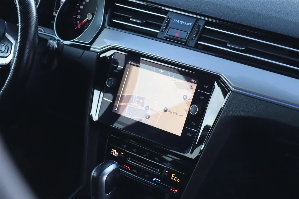Volkswagen Passat – foto 13