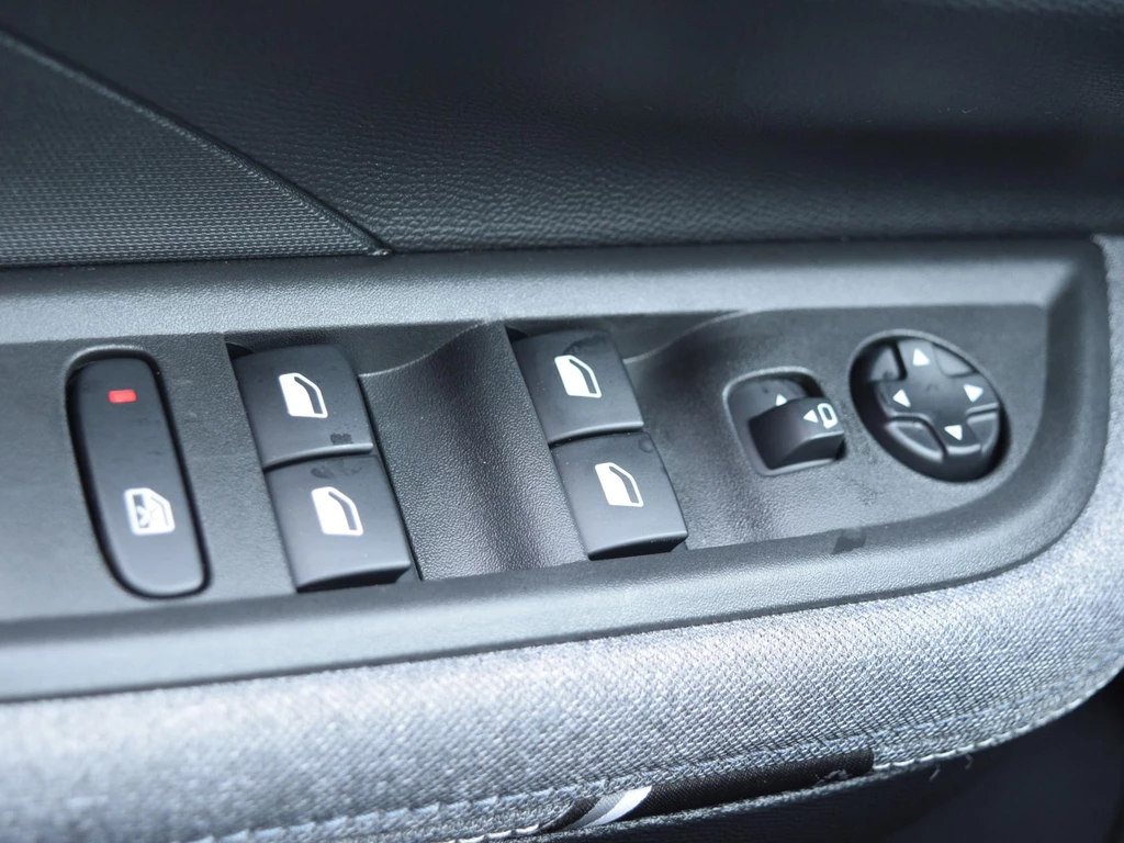 Opel Frontera – foto 16