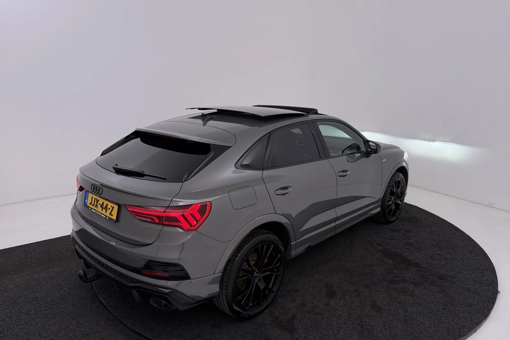 Audi Q3 – foto 11