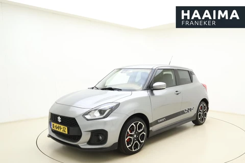 Suzuki Swift 1.4 Sport Smart Hybrid 129pk | Lederen Bekleding | Navigatie | Camera | Climate Control | Cruise Control Adaptief | Stoelverwarming | Uniek!