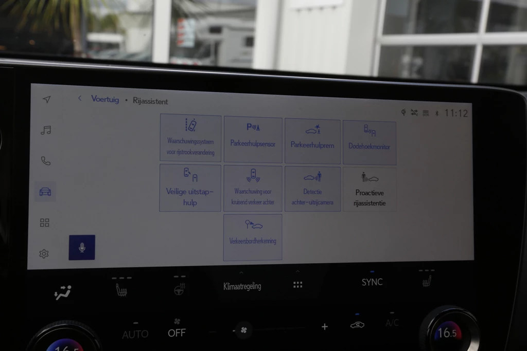 Lexus NX – foto 28