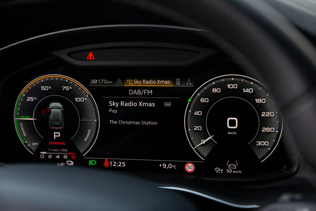 Audi Q8 – foto 13