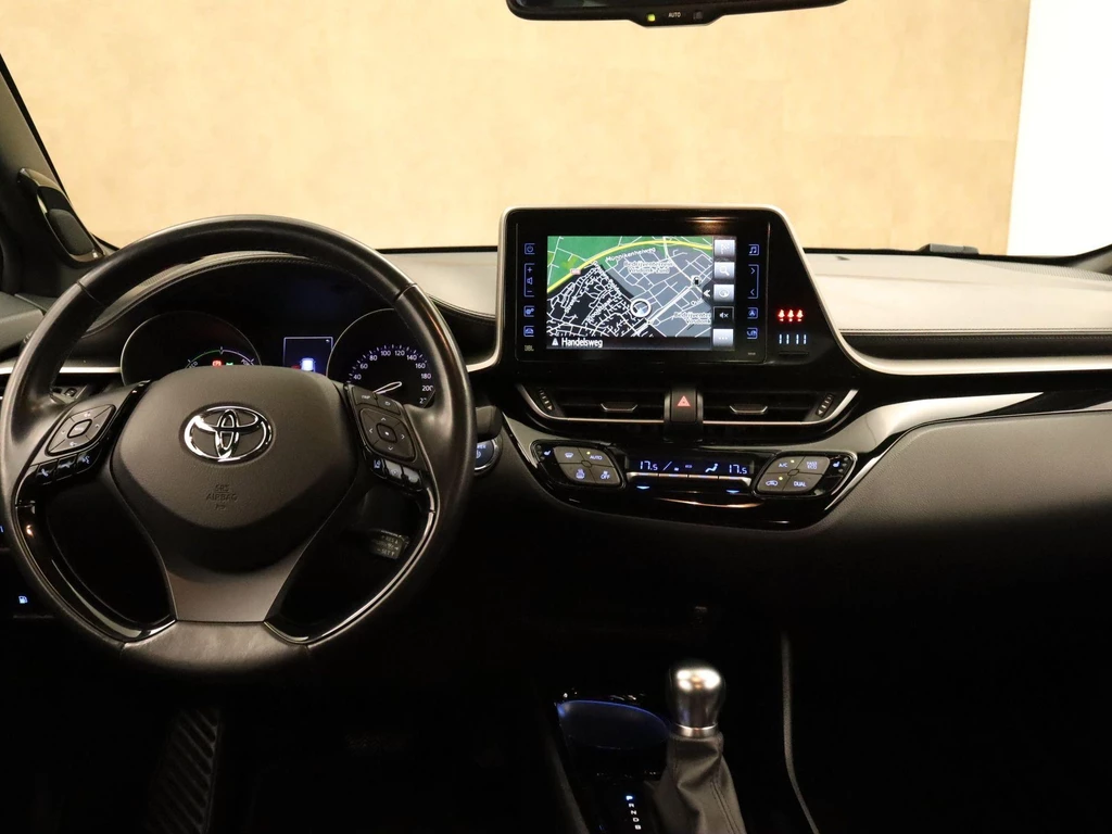 Toyota C-HR – foto 15