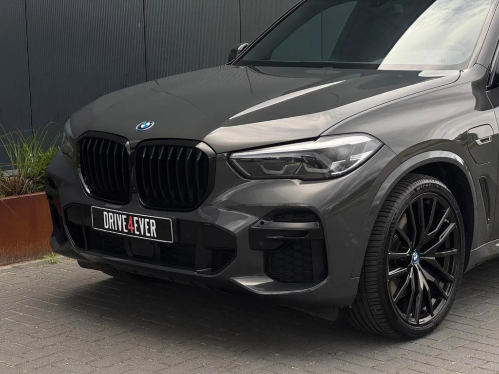 BMW X5 – foto 2