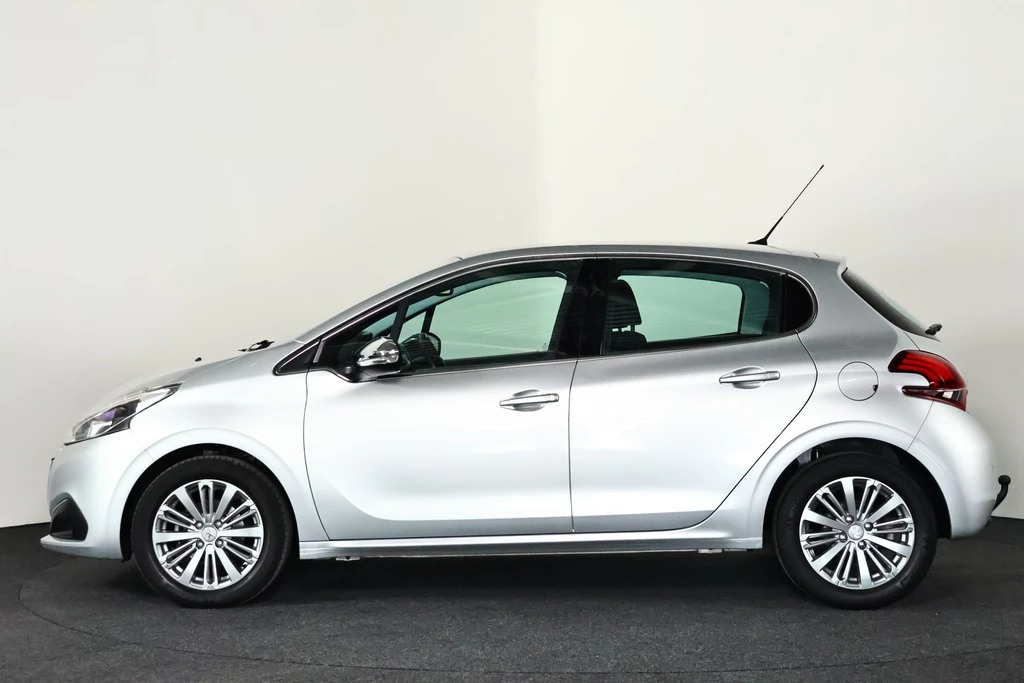 Peugeot 208 – foto 2