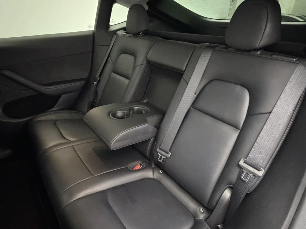 Tesla Model Y – foto 28