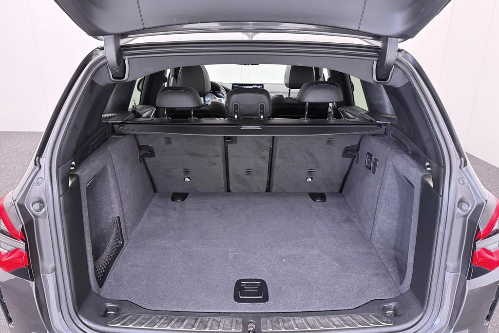 BMW iX3 – foto 13