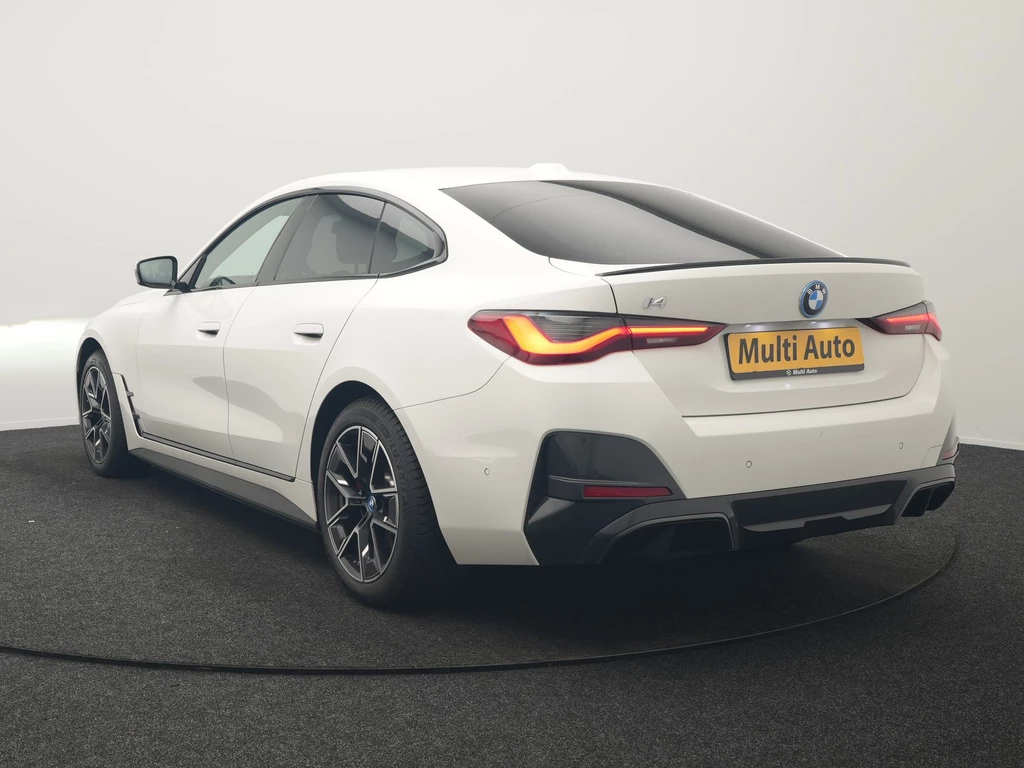 BMW i4 – foto 4
