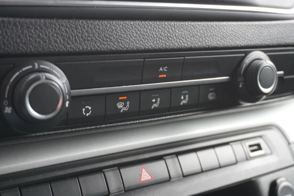 Opel Vivaro – foto 9