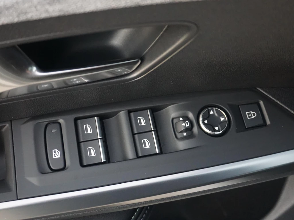Peugeot e-3008 – foto 15