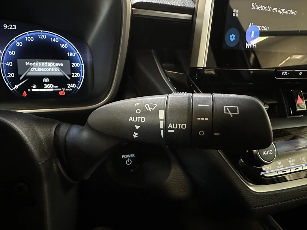 Toyota Corolla Cross – foto 32