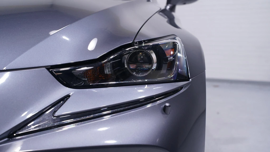 Lexus IS – foto 13