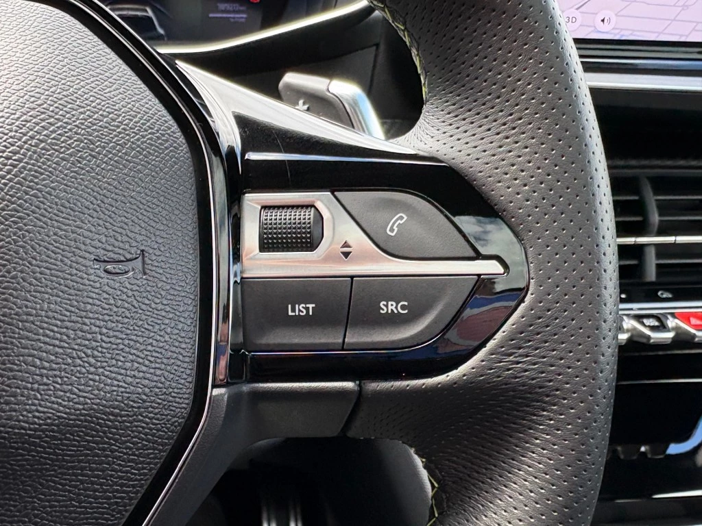Peugeot 208 – foto 18