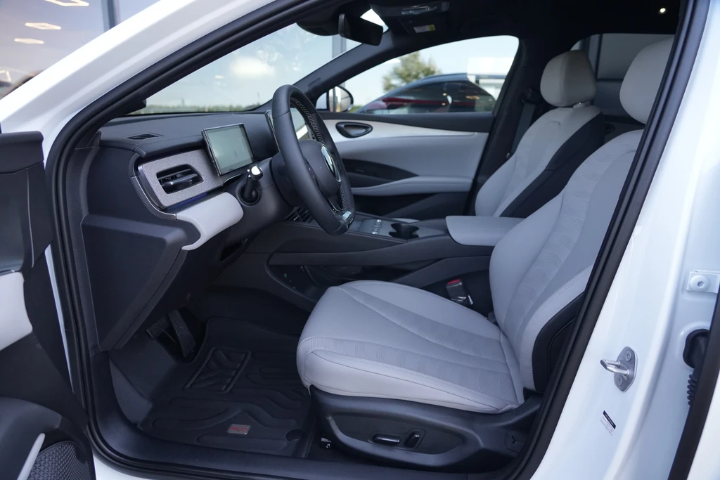 BYD SEAL – foto 11