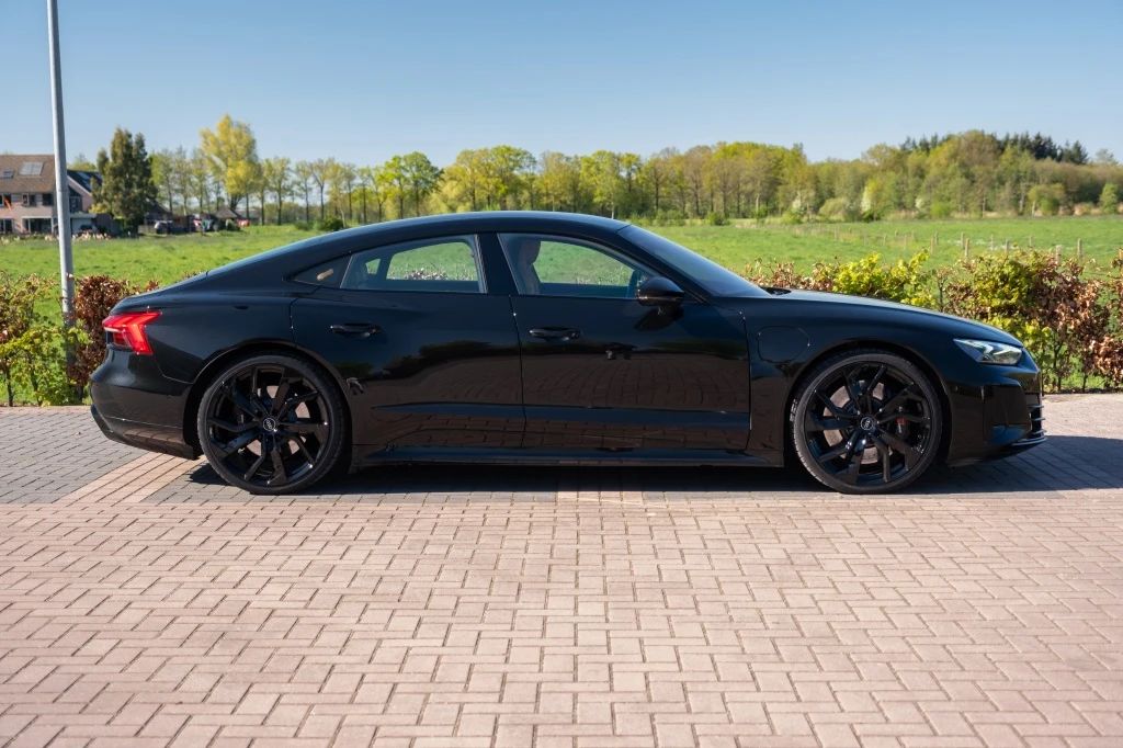 Audi e-tron GT – foto 13
