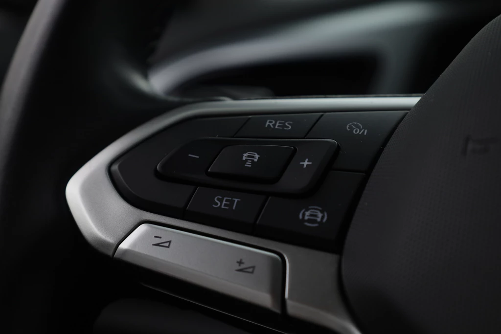 Volkswagen T-Roc – foto 10