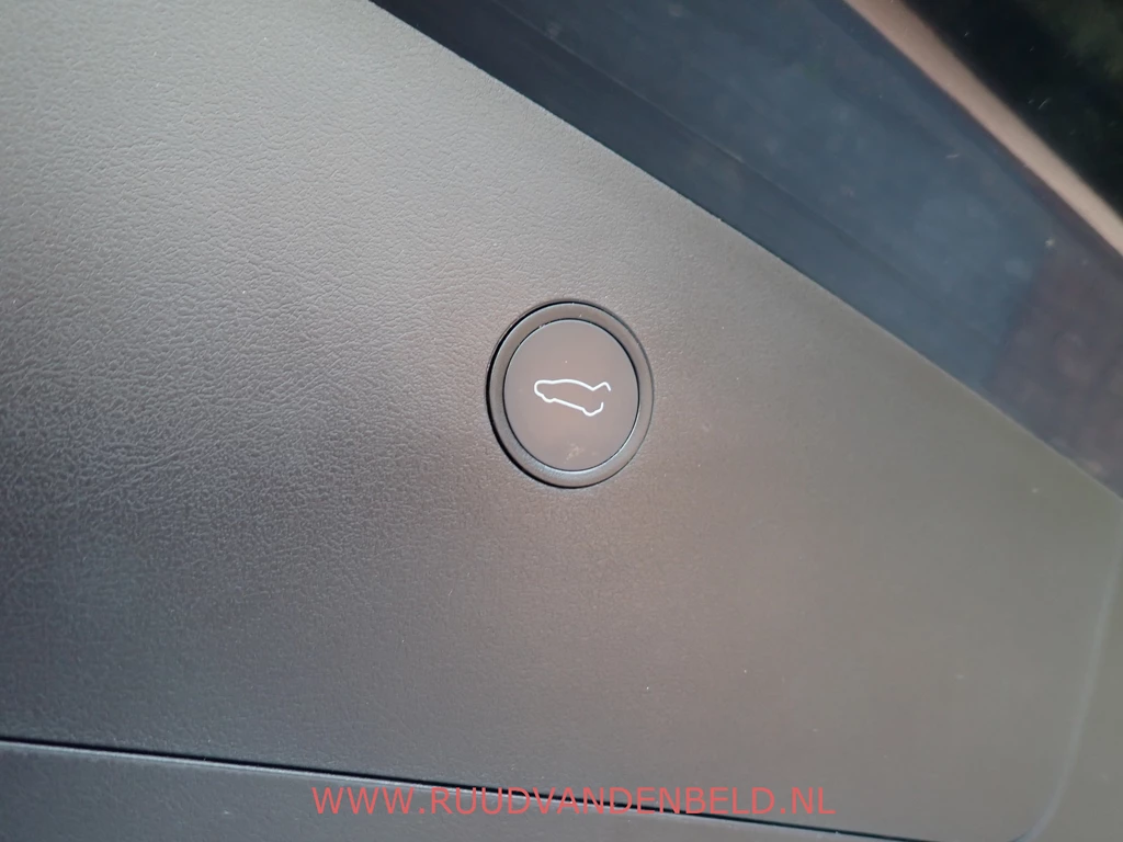 Tesla Model X – foto 37