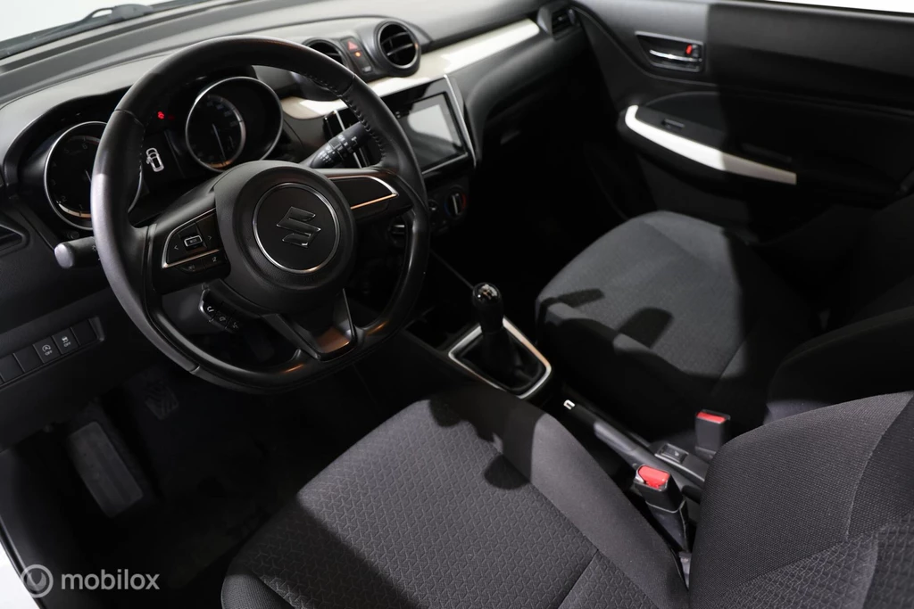 Suzuki Swift – foto 12