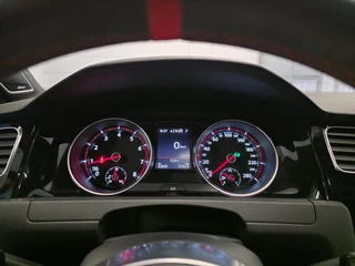 Volkswagen Golf – thumbnail 35