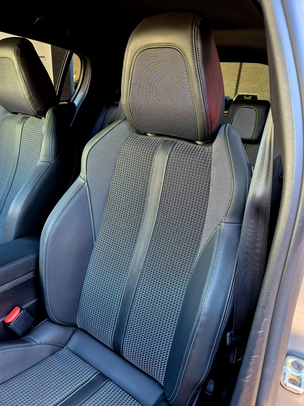 Peugeot 208 – foto 47