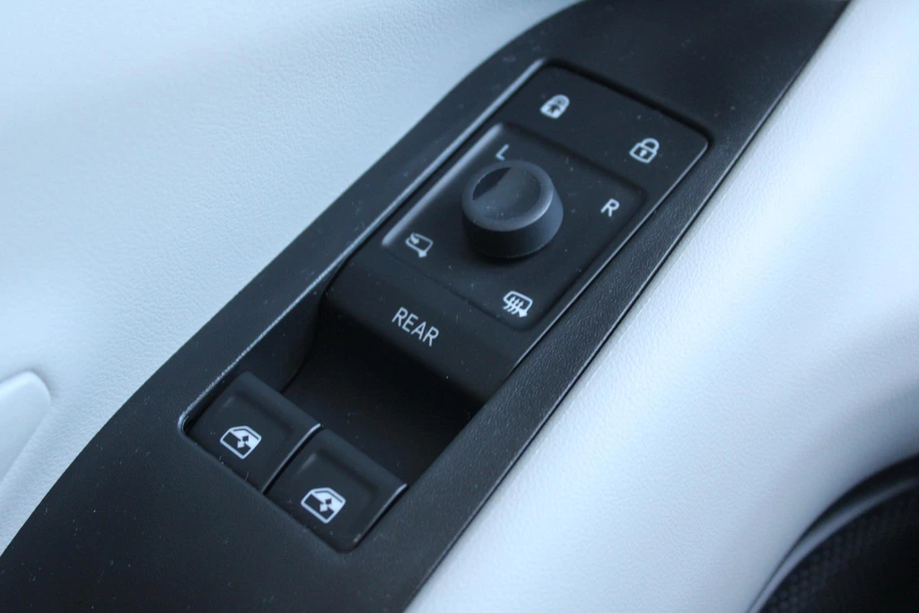 Ford Explorer – foto 11