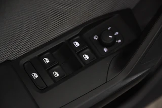 SEAT Leon – thumbnail 27