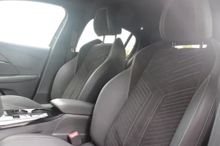 Peugeot 208 – thumbnail 10