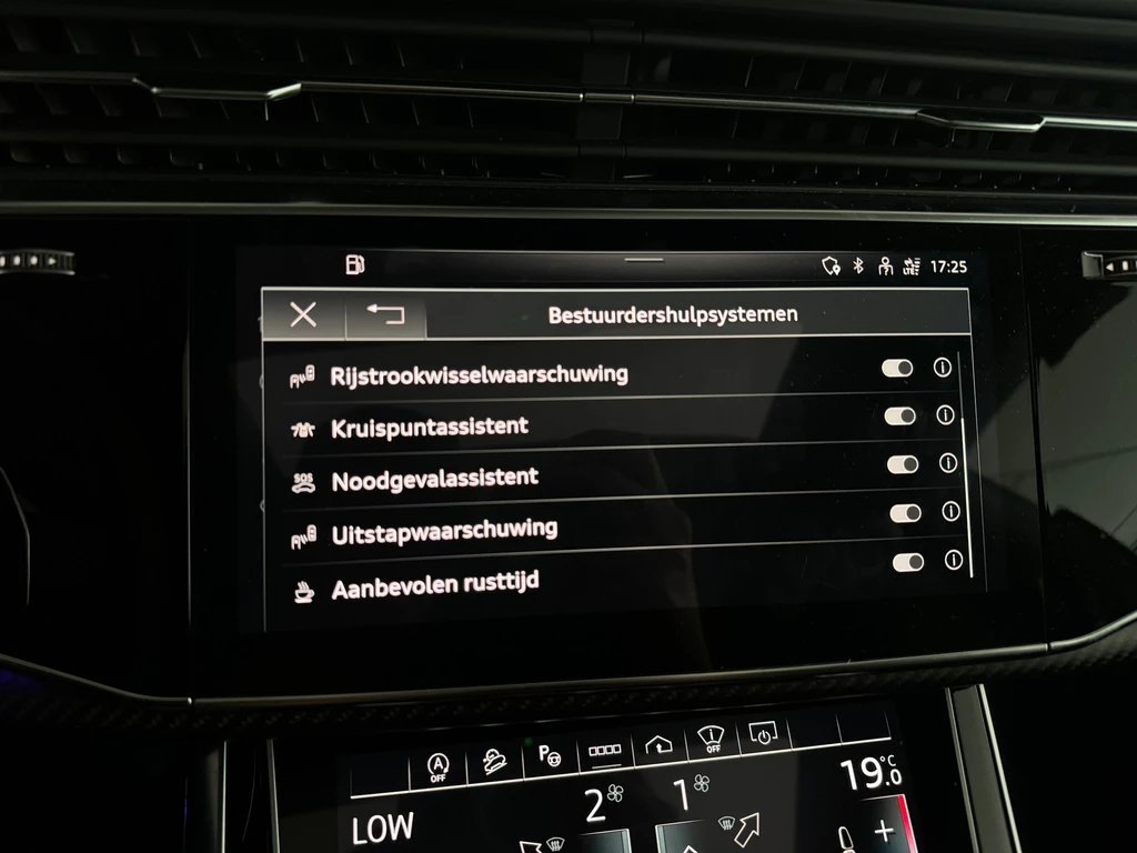 Audi RSQ8 – foto 46